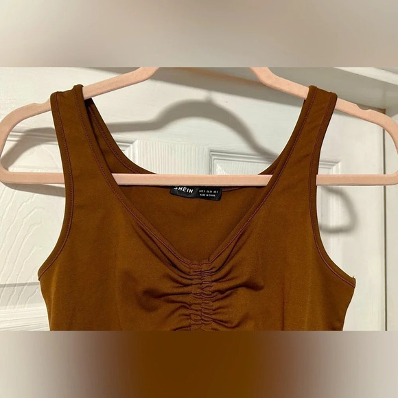 SHEIN Qutie Solid Drawstring Ruched Tank Crop Top - Picture 3 of 7